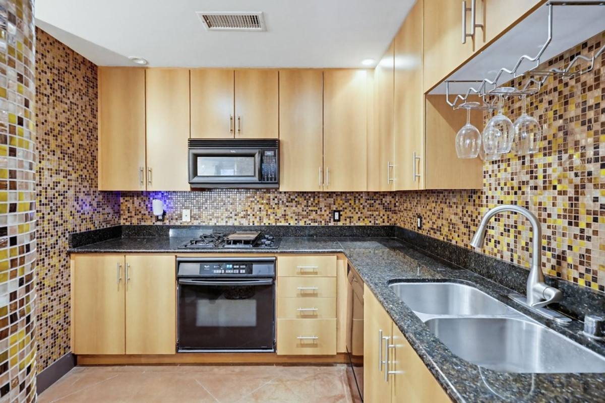Apartment for rent at 1225 Island Ave, San Diego, CA 92101