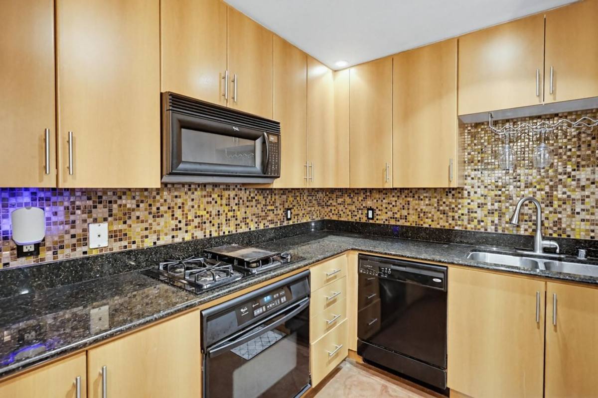 Apartment for rent at 1225 Island Ave, San Diego, CA 92101