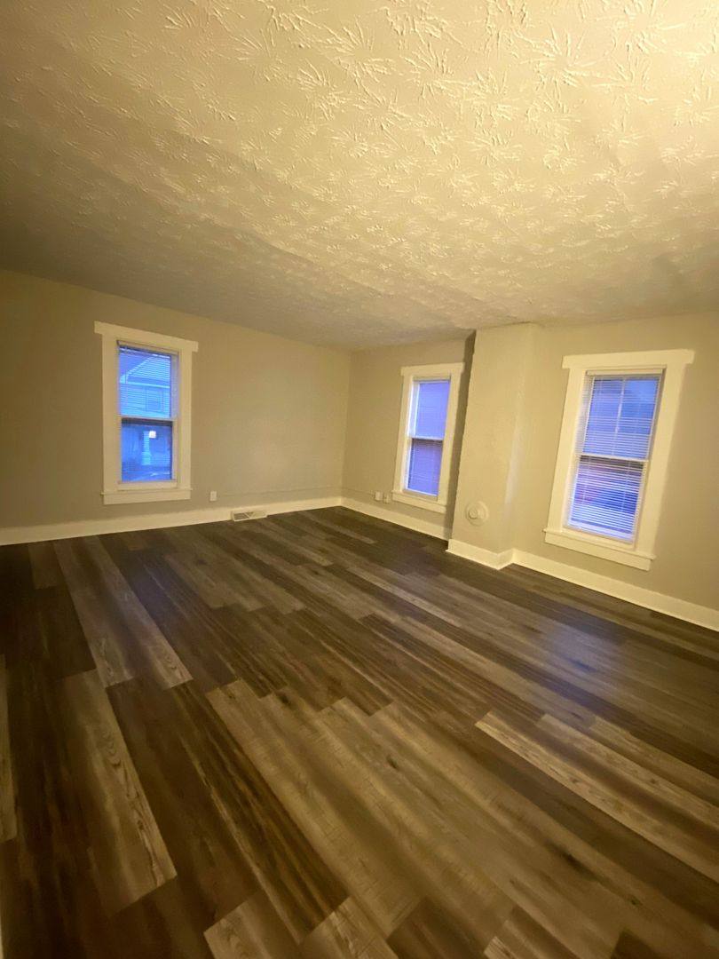 Apartment for rent at 305-307 N First St, Miamisburg, OH 45342