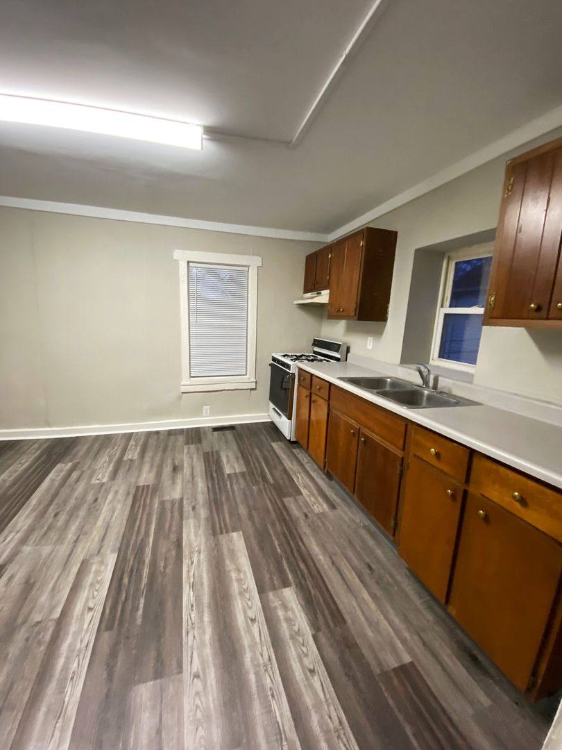 Apartment for rent at 305-307 N First St, Miamisburg, OH 45342