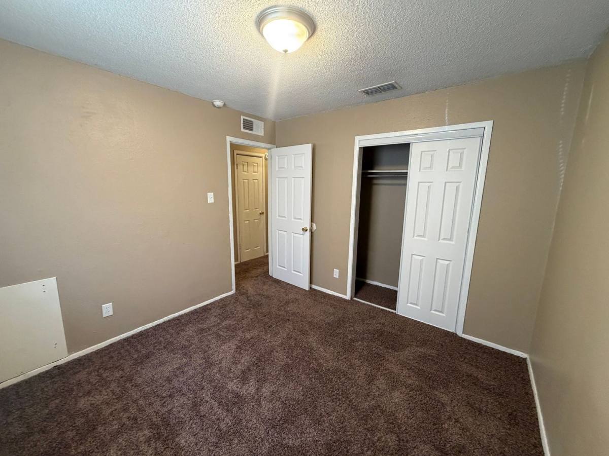 Apartment for rent at 1508 Arizona Dr, Portales, NM 88130