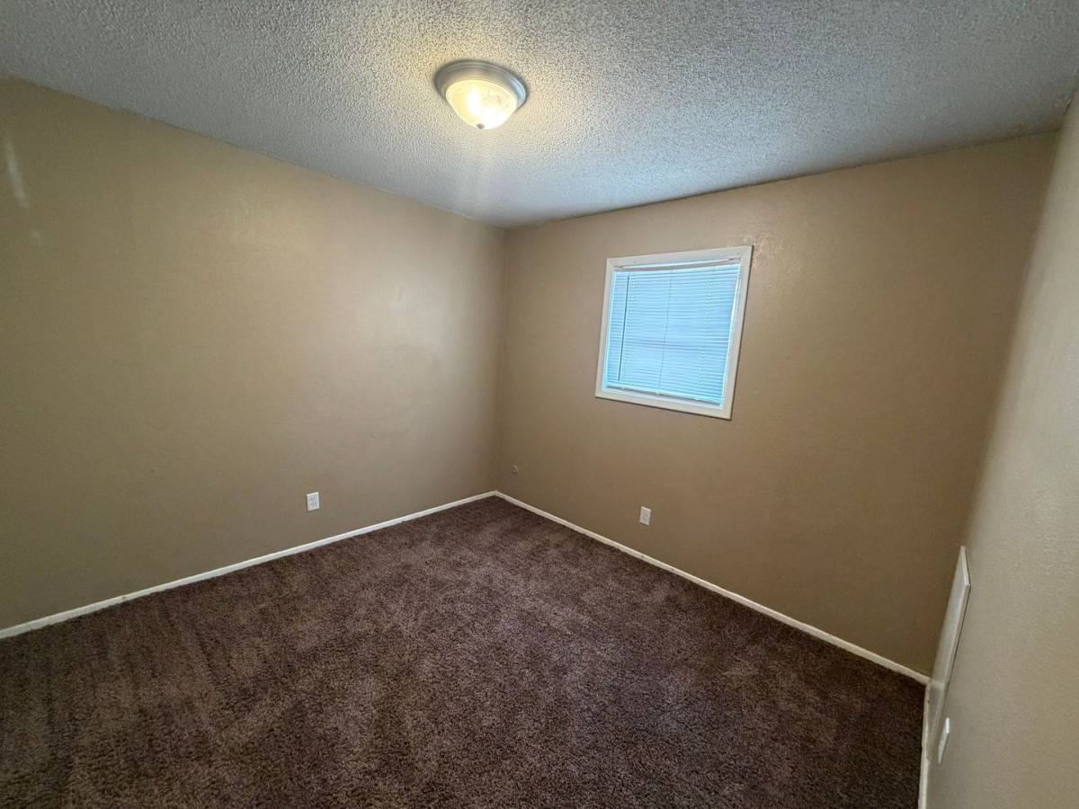 Apartment for rent at 1508 Arizona Dr, Portales, NM 88130