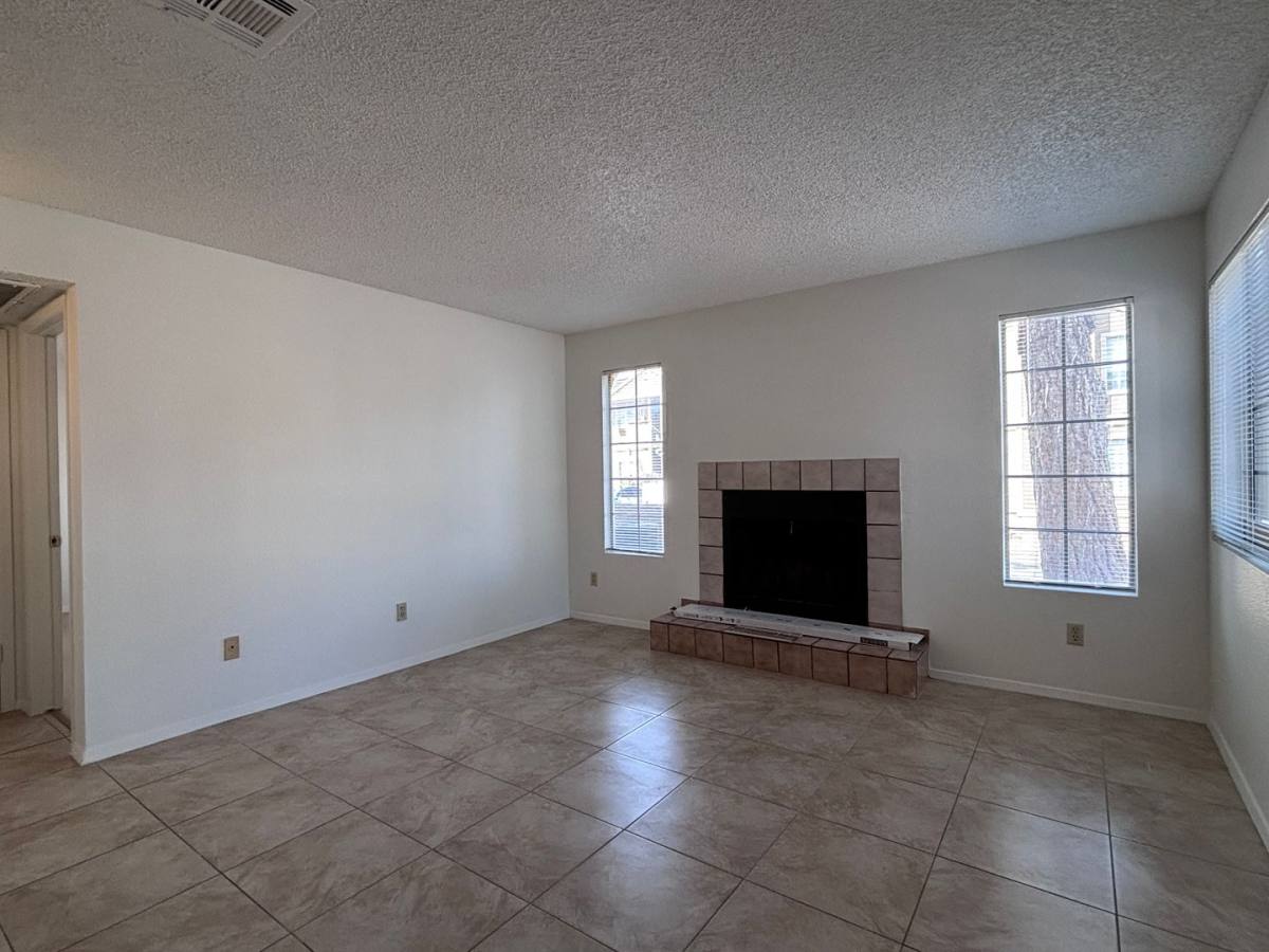 Apartment for rent at 2686 Aarondavid Dr, Las Vegas, NV 89121