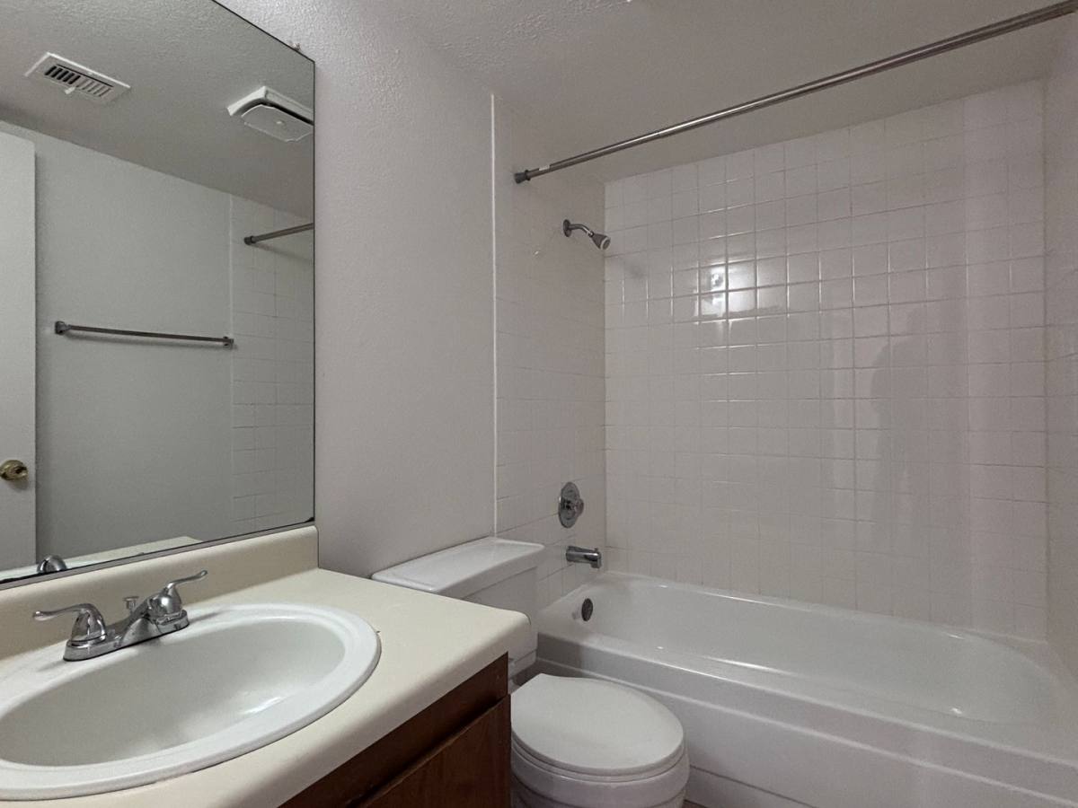 Apartment for rent at 2686 Aarondavid Dr, Las Vegas, NV 89121