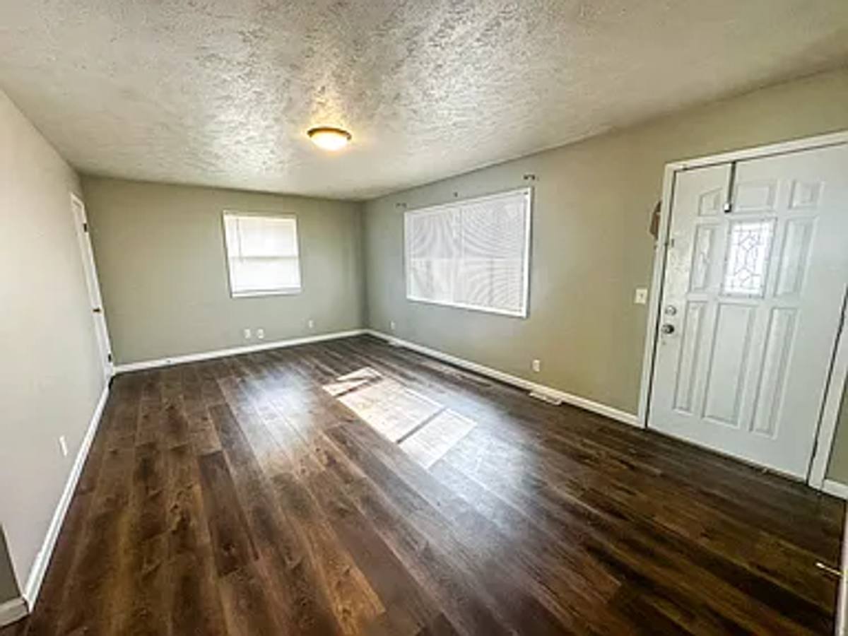 House for rent at 5611 S 113th St, Omaha, NE 68137