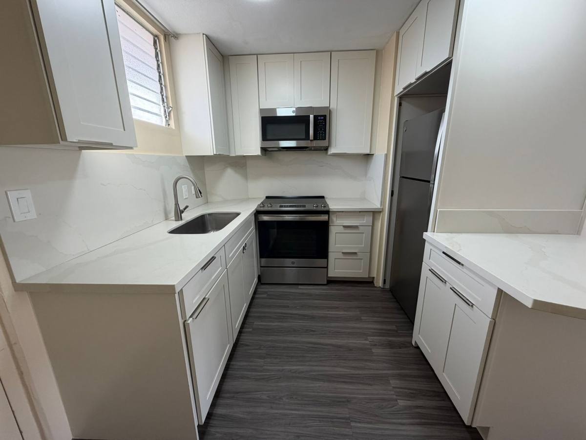 Apartment for rent at 2440 Date St, Honolulu, HI 96826