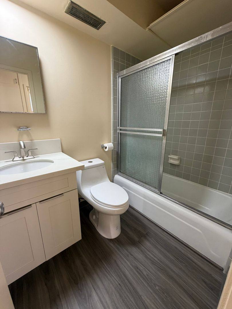 Apartment for rent at 2440 Date St, Honolulu, HI 96826