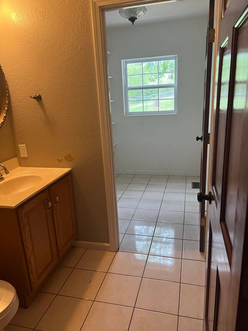 House for rent at 20266 Hyatt Lane, Saint Robert, MO 65584