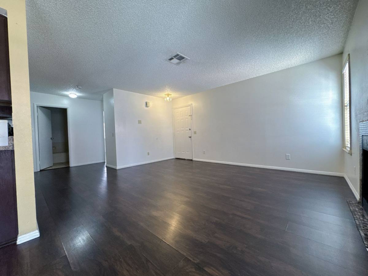 House for rent at 6659 W Tropicana Ave, Las Vegas, NV 89103
