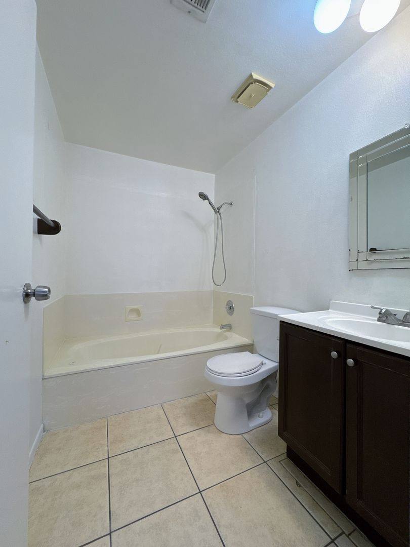 House for rent at 6659 W Tropicana Ave, Las Vegas, NV 89103