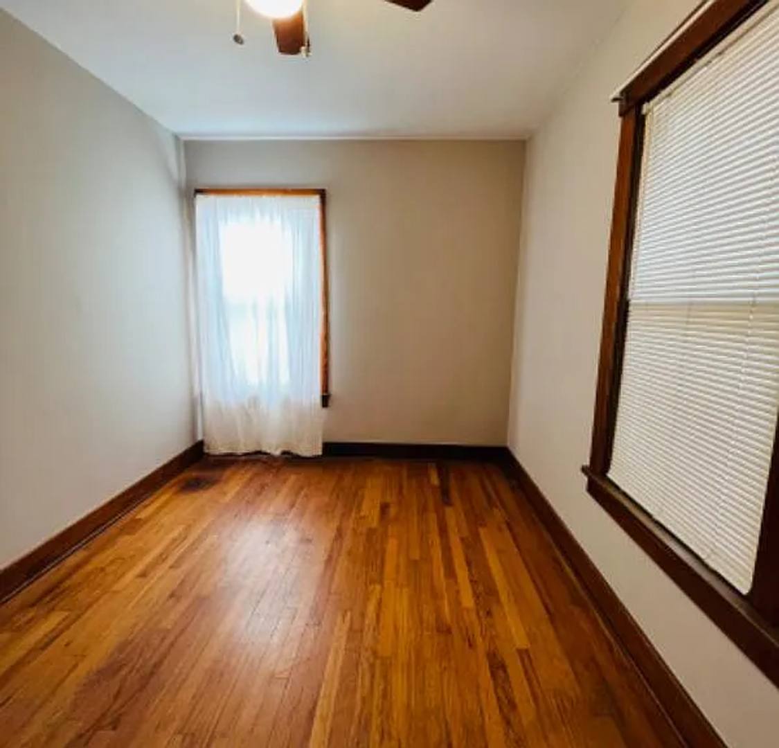 House for rent at 6116 Pinkney St, Omaha, NE 68104