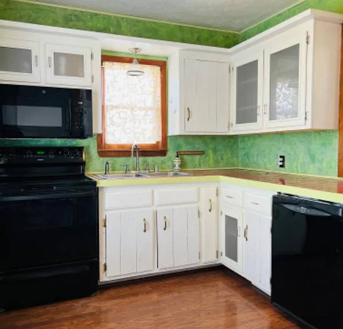 House for rent at 6116 Pinkney St, Omaha, NE 68104