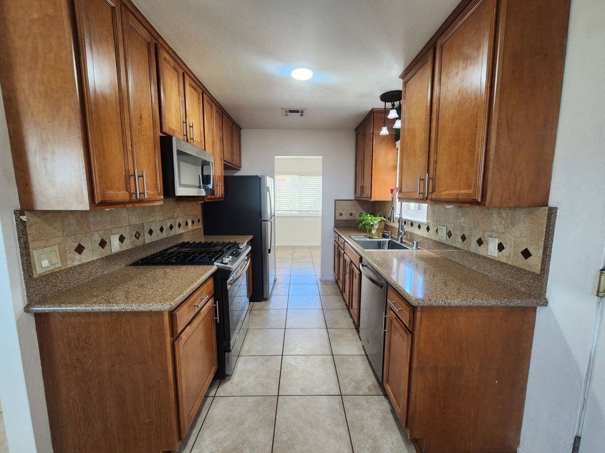 House for rent at 73477 Desert Trail, Twentynine Palms, CA 92277