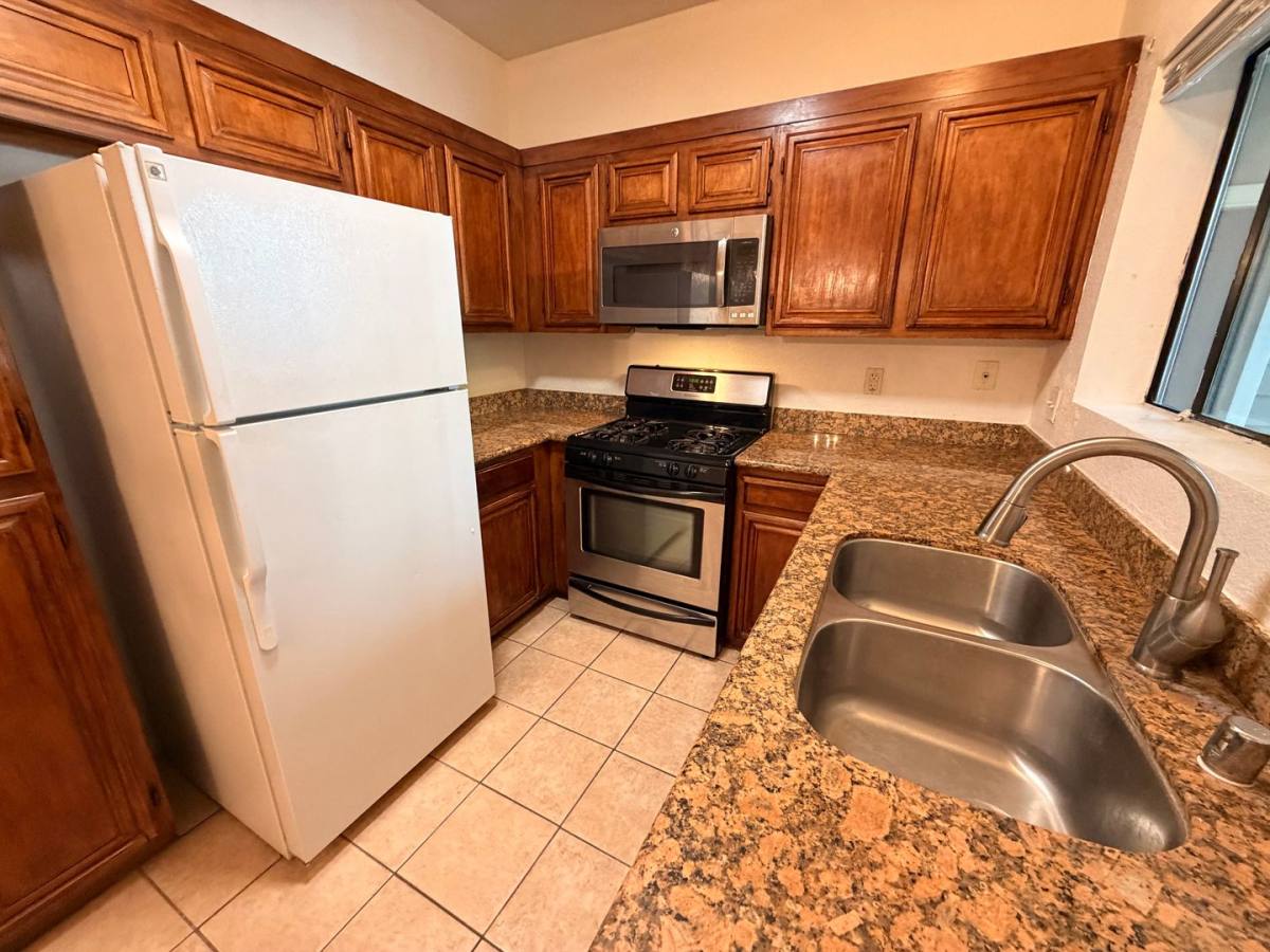 Apartment for rent at 3395 Pinewood Terrace, Fremont, CA 94536
