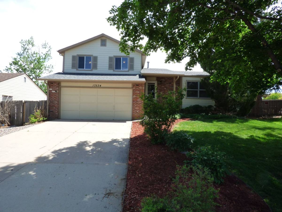 House for rent at 17534 E Bellewood Circle, Aurora, CO 80015