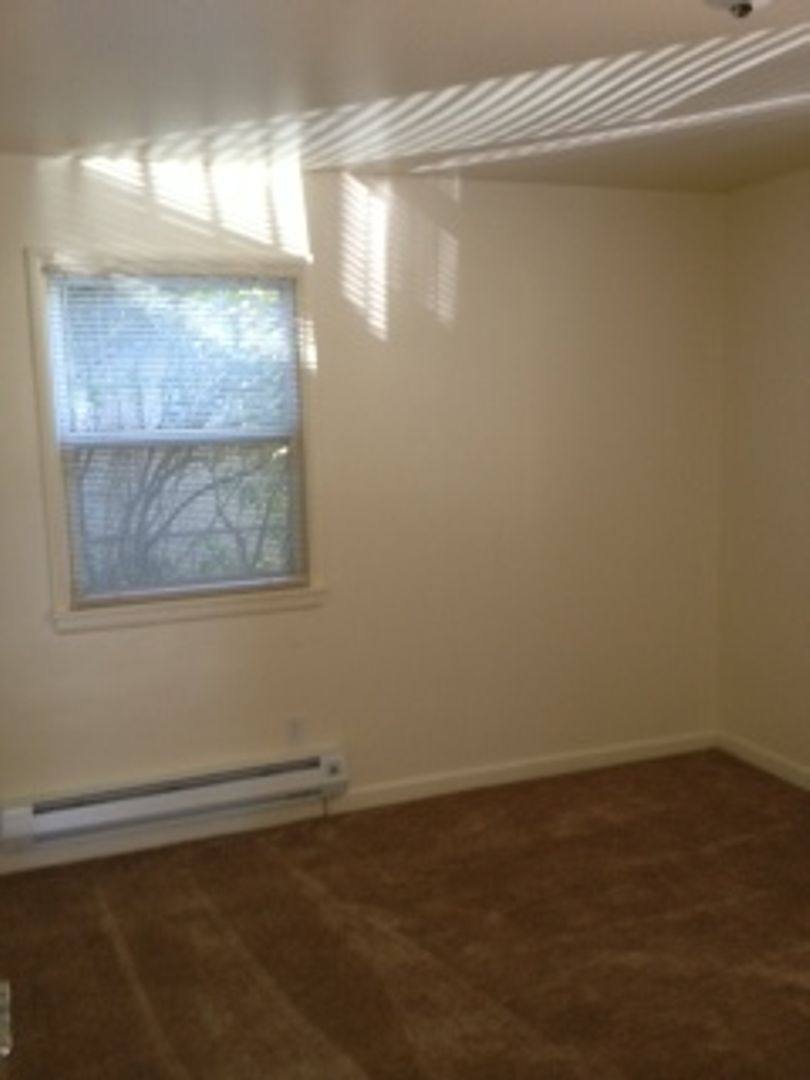Apartment for rent at 502 E Harrison St, Seattle, WA 98102