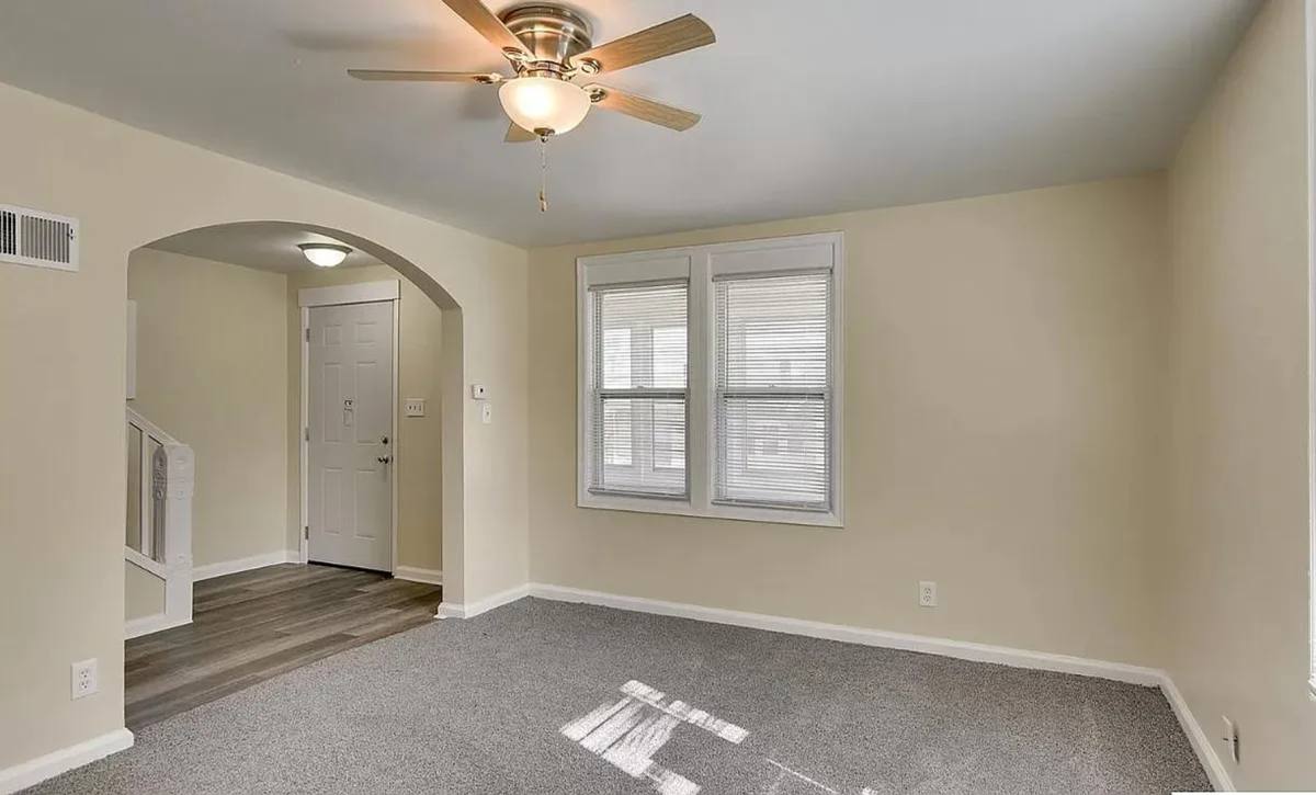 House for rent at 6808 N 30th St, Omaha, NE 68112