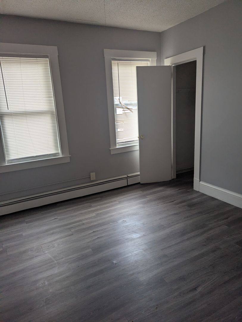 Apartment for rent at 71-73 Madison Ave, East Hartford, CT 06108