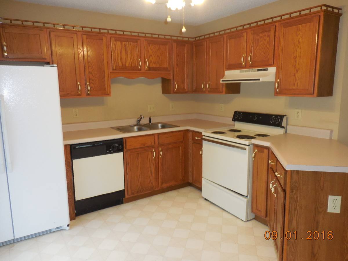 House for rent at 2807 Highway 41 A S, Clarksville, TN 37043