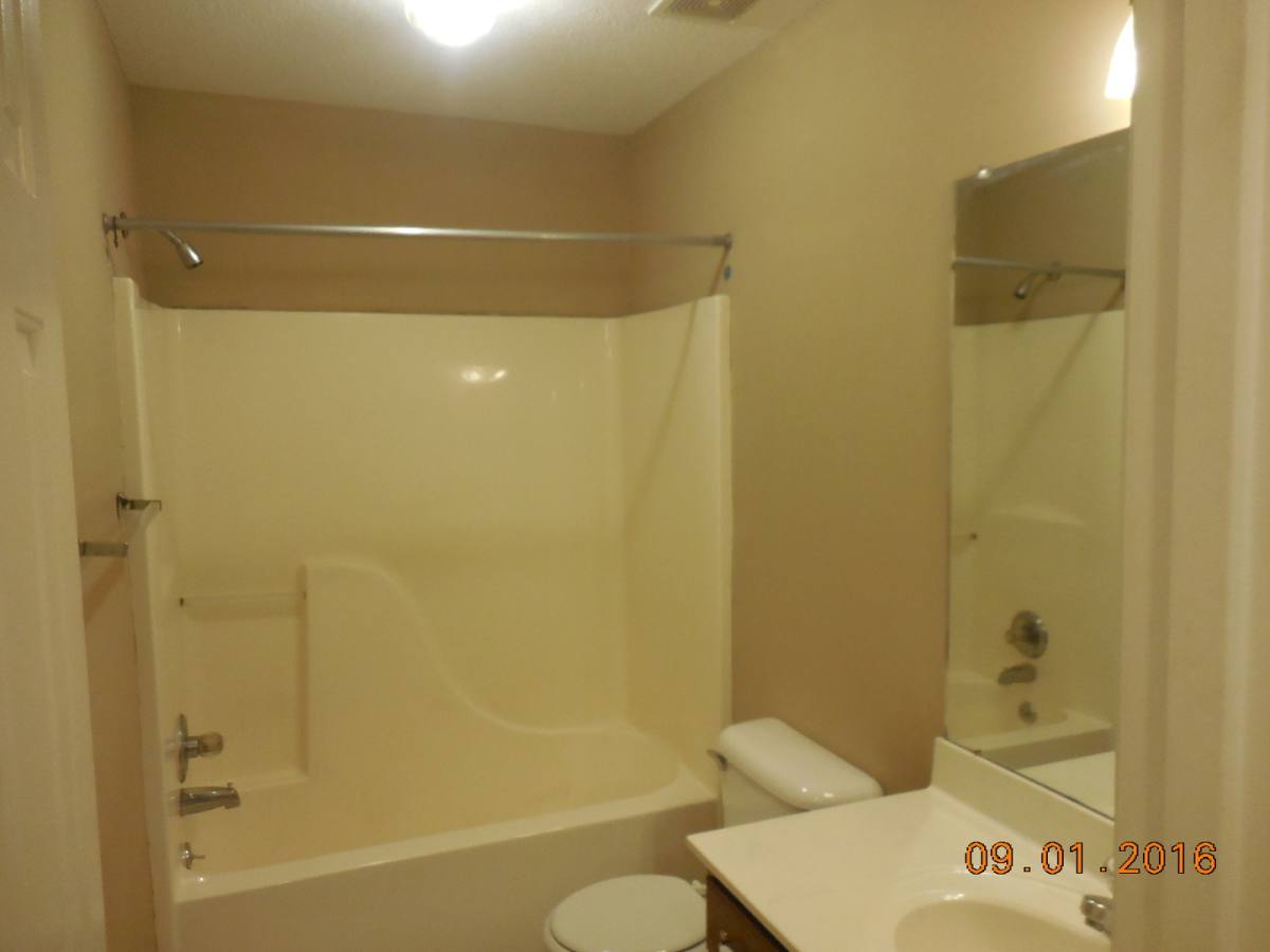 House for rent at 2807 Highway 41 A S, Clarksville, TN 37043