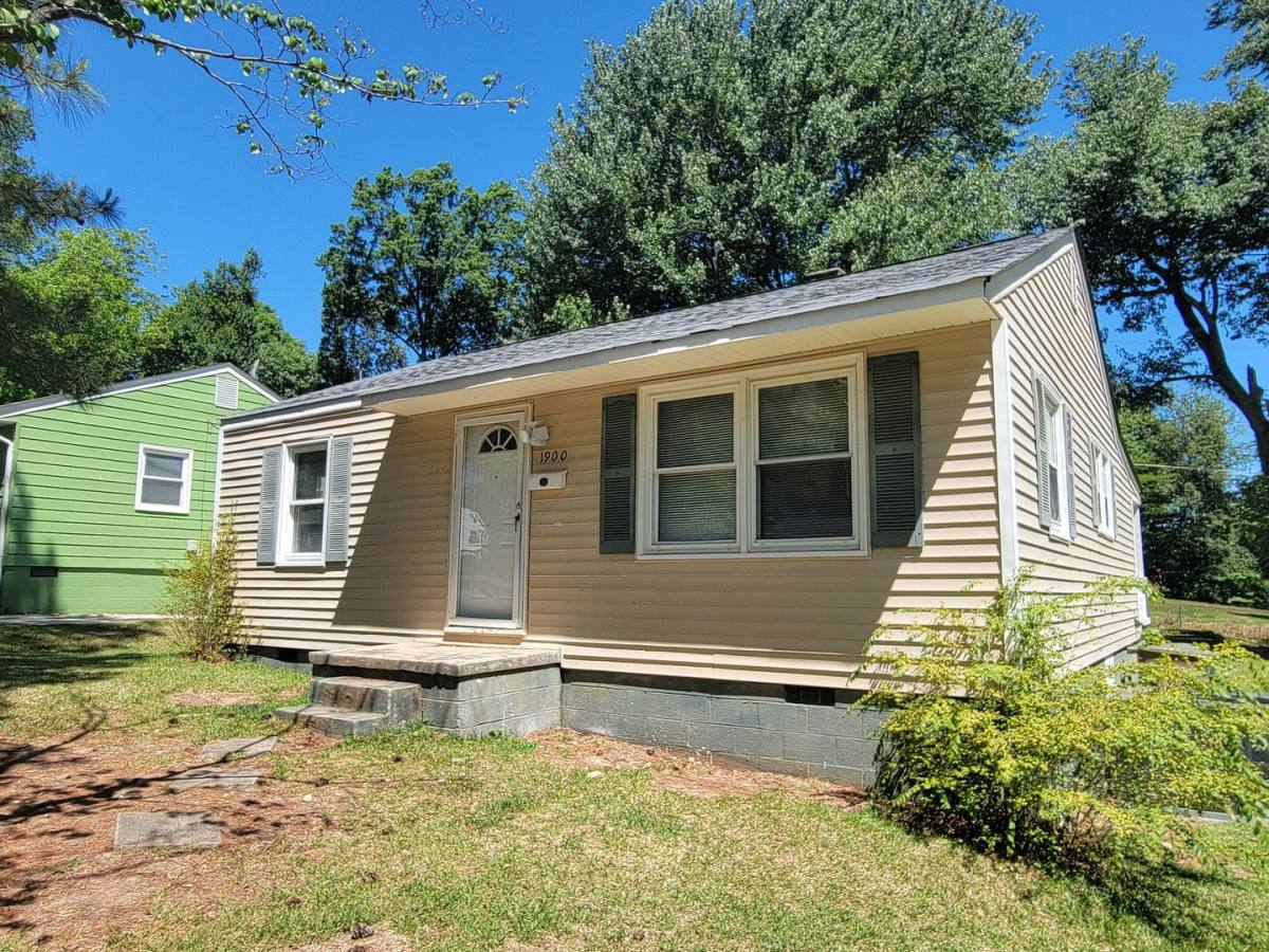 House for rent at 1900 Trogdon St, Greensboro, NC 27403