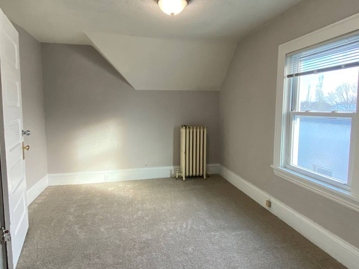 Apartment for rent at 3620 Lyndale Ave S, Minneapolis, MN 55409