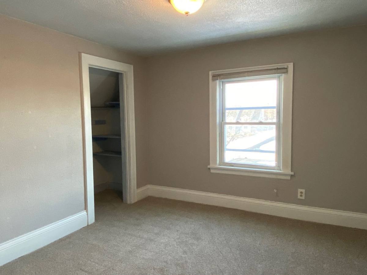 Apartment for rent at 3620 Lyndale Ave S, Minneapolis, MN 55409
