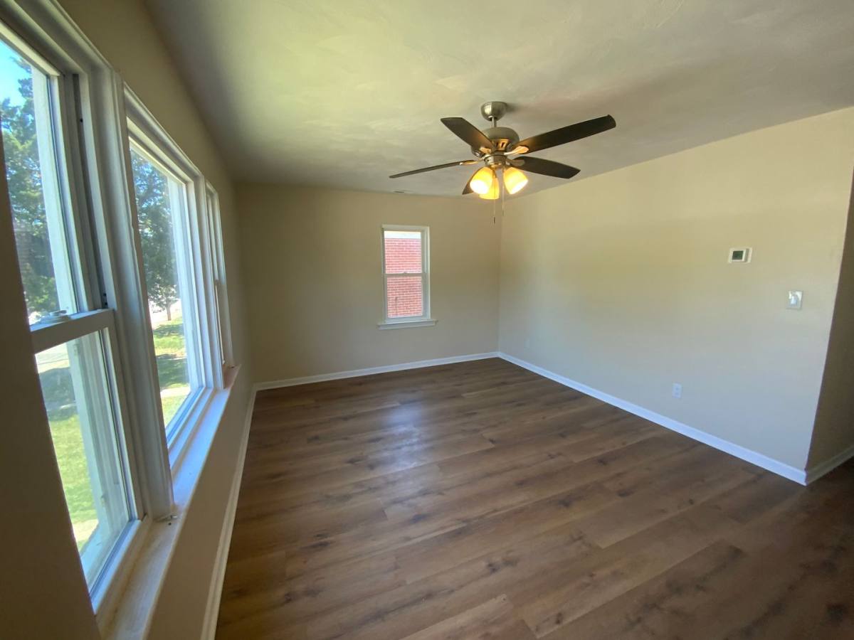 Apartment for rent at 41 Ash Ave #B, Newport News, VA 23607
