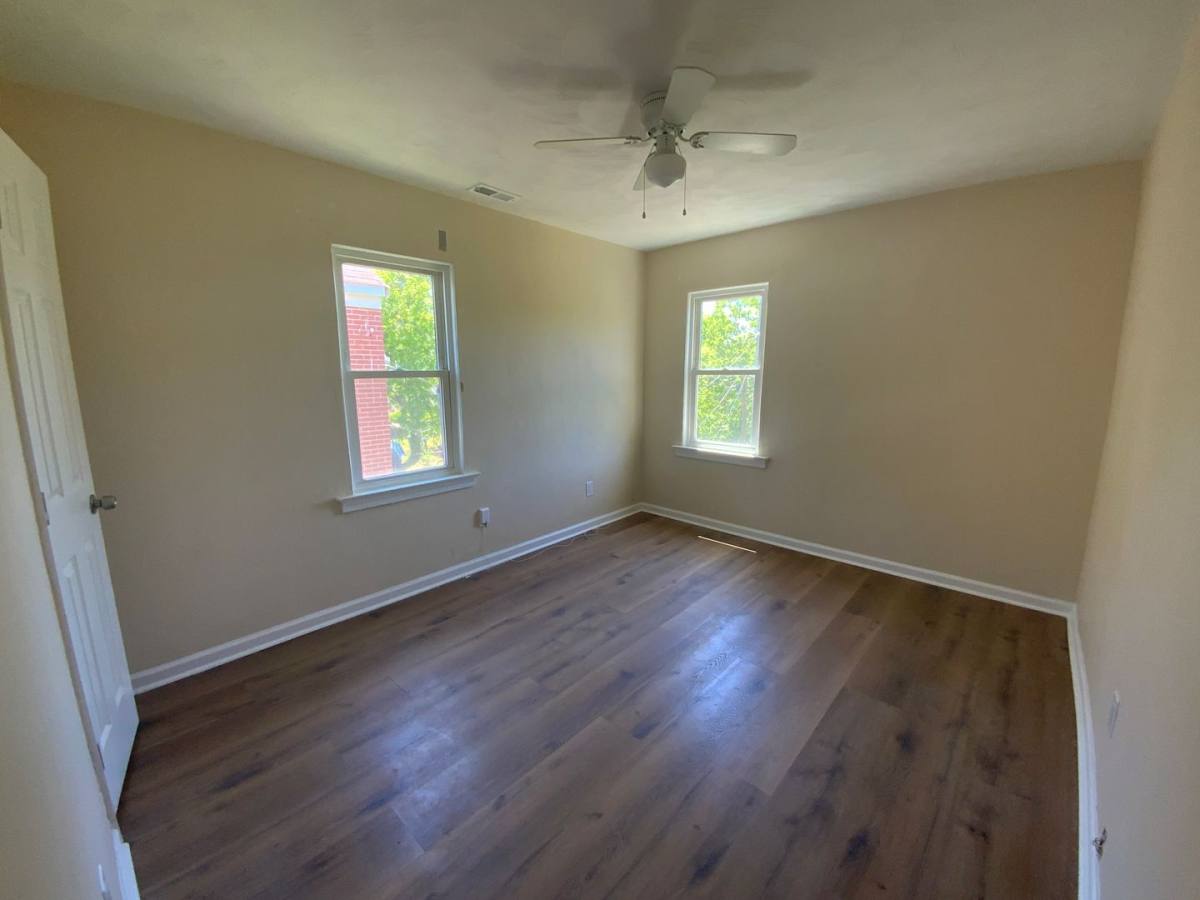 Apartment for rent at 41 Ash Ave #B, Newport News, VA 23607