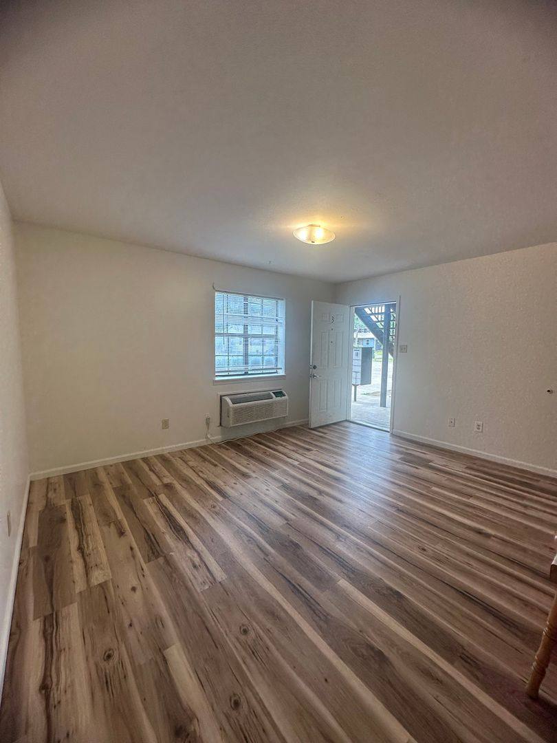 Apartment for rent at 601 Bertig St, Paragould, AR 72450