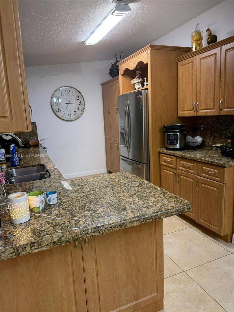 House for rent at 17242 NW 73rd Ave, Hialeah, FL 33015