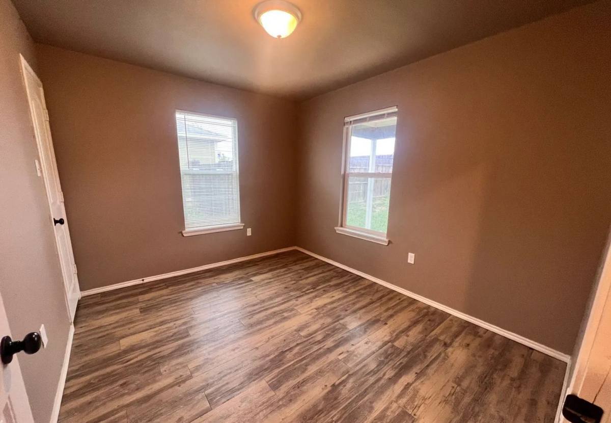 House for rent at 1516 E 8th St, Lubbock, TX 79403