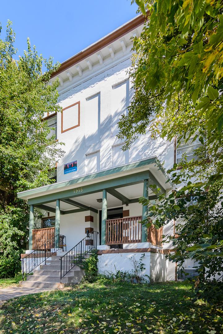 Apartment for rent at 1915 First Ave S, Minneapolis, MN 55403