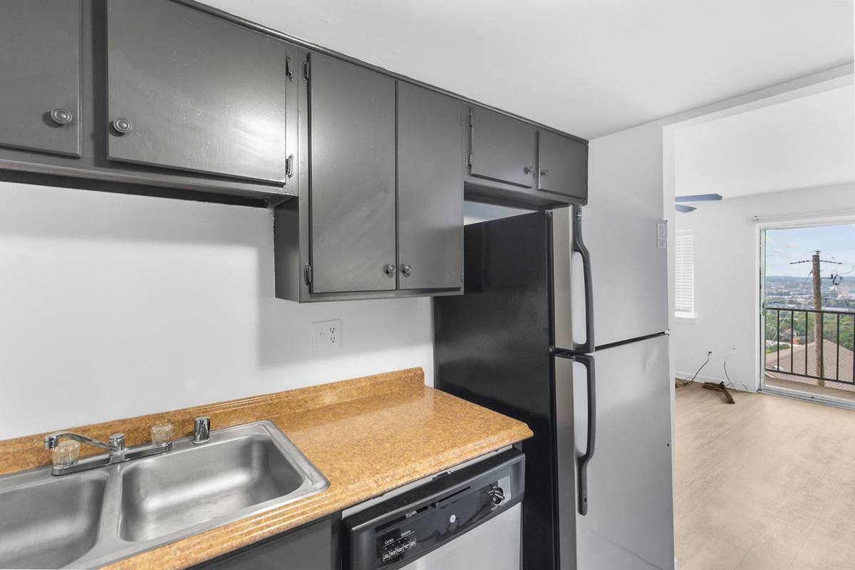 Apartment for rent at 1301 18th Ave S, Birmingham, AL 35205