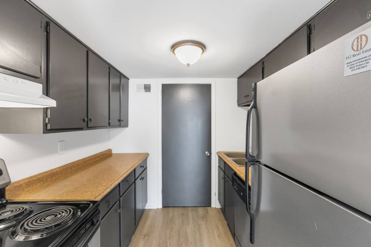 Apartment for rent at 1301 18th Ave S, Birmingham, AL 35205