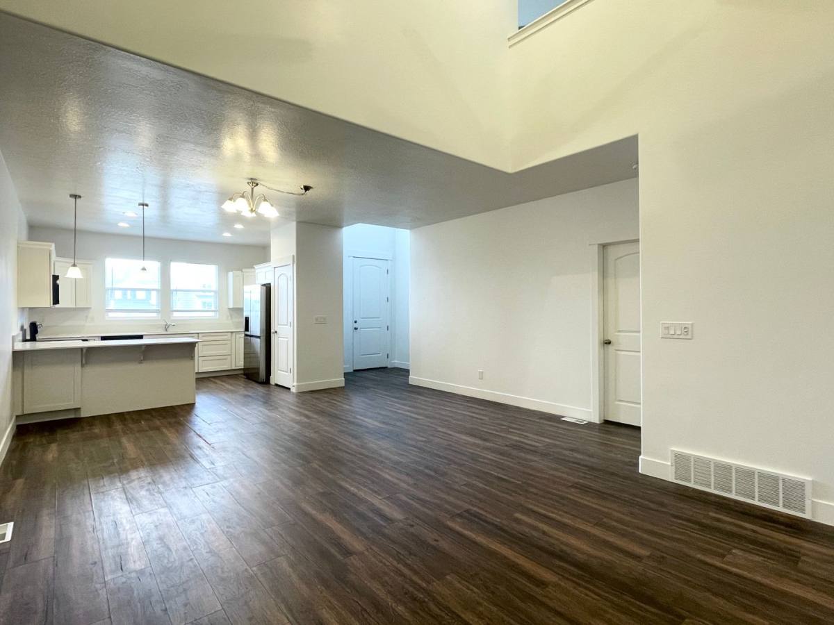 Townhouse for rent at 3977 W 1650 N, Lehi, UT 84043