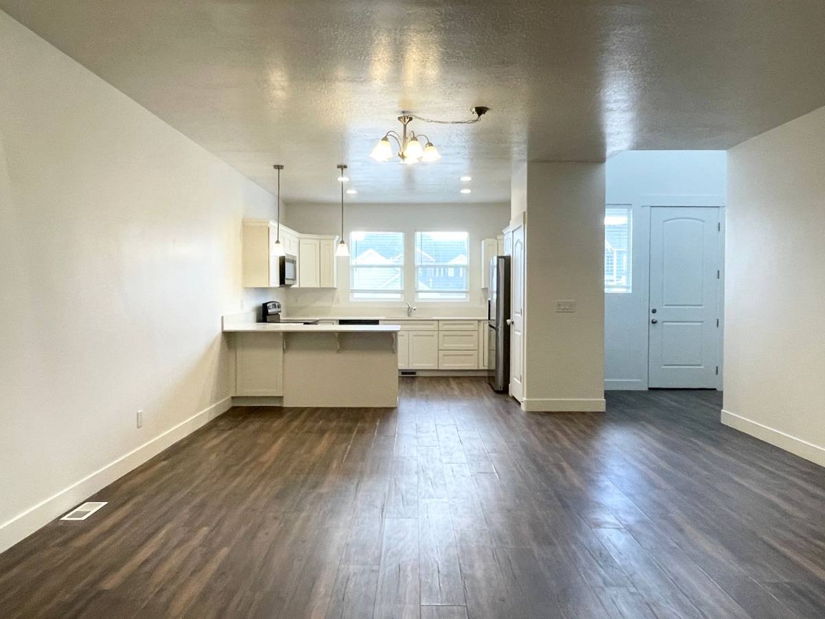 Townhouse for rent at 3977 W 1650 N, Lehi, UT 84043