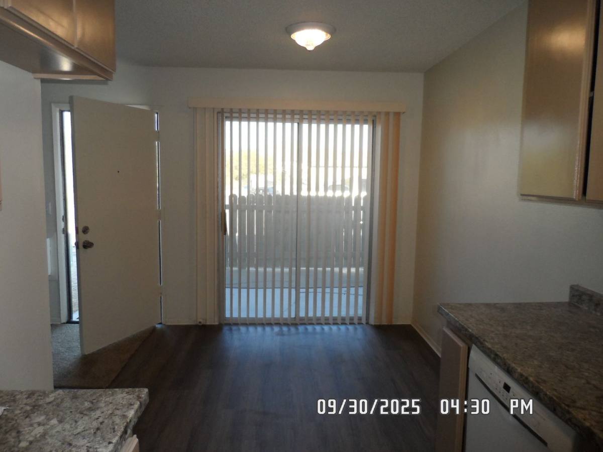 Apartment for rent at 18344 Taloga Rd, Apple Valley, CA 92307