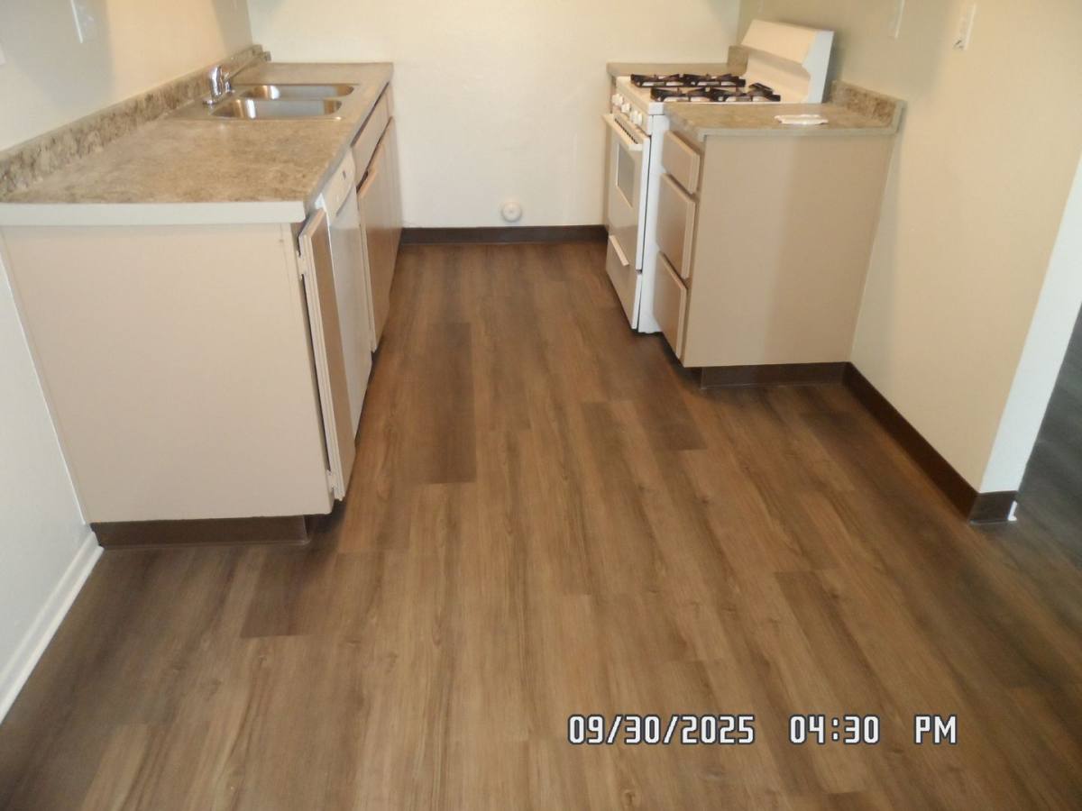 Apartment for rent at 18344 Taloga Rd, Apple Valley, CA 92307