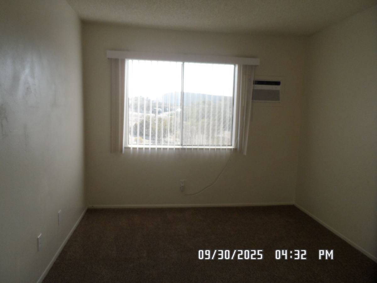 Apartment for rent at 18344 Taloga Rd, Apple Valley, CA 92307
