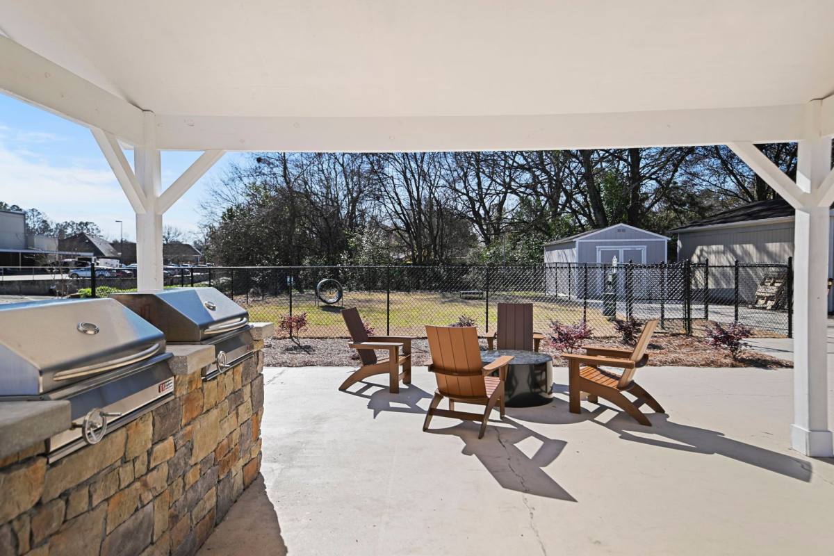 Apartment for rent at 1 Gatsby Dr, Montgomery, AL 36106