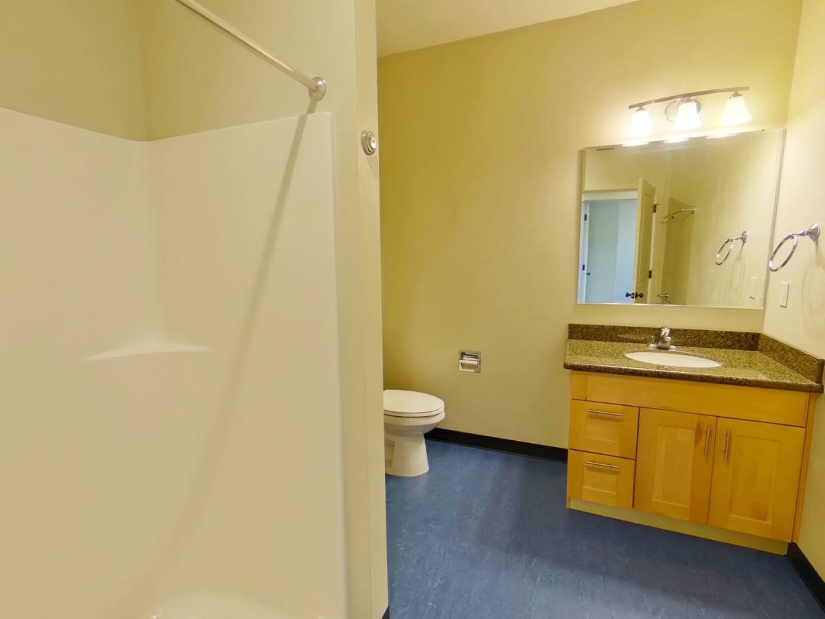 Apartment for rent at 1221-1225-1227 Coburg Rd, Eugene, OR 97401