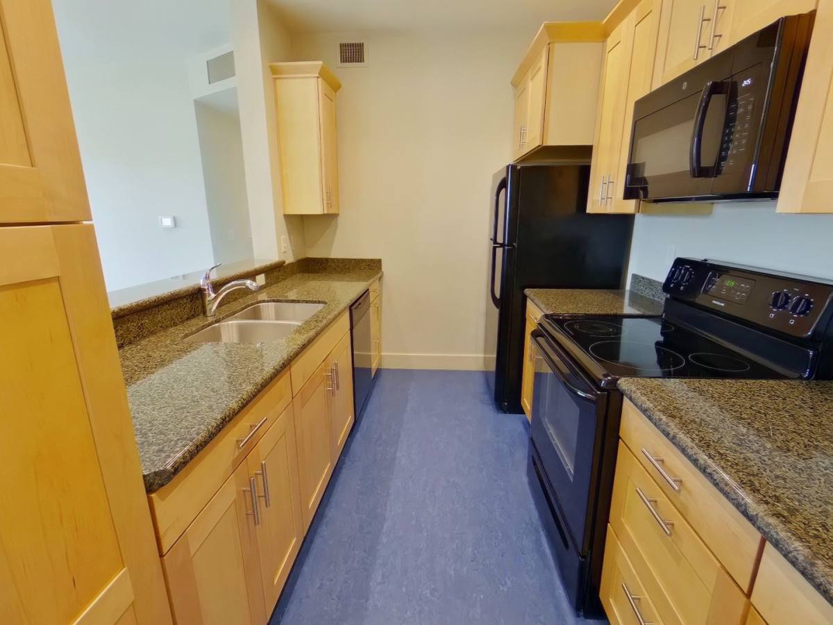 Apartment for rent at 1221-1225-1227 Coburg Rd, Eugene, OR 97401