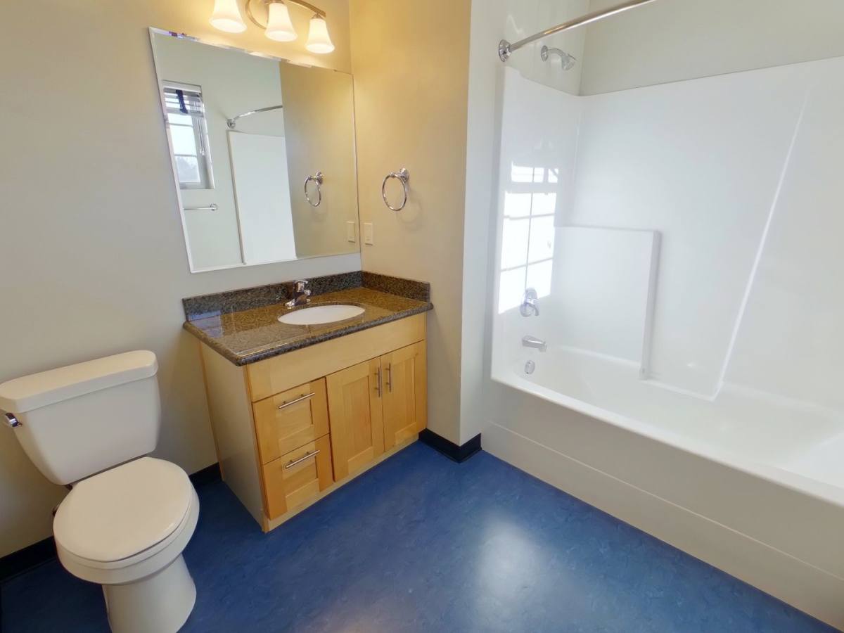 Apartment for rent at 1221-1225-1227 Coburg Rd, Eugene, OR 97401