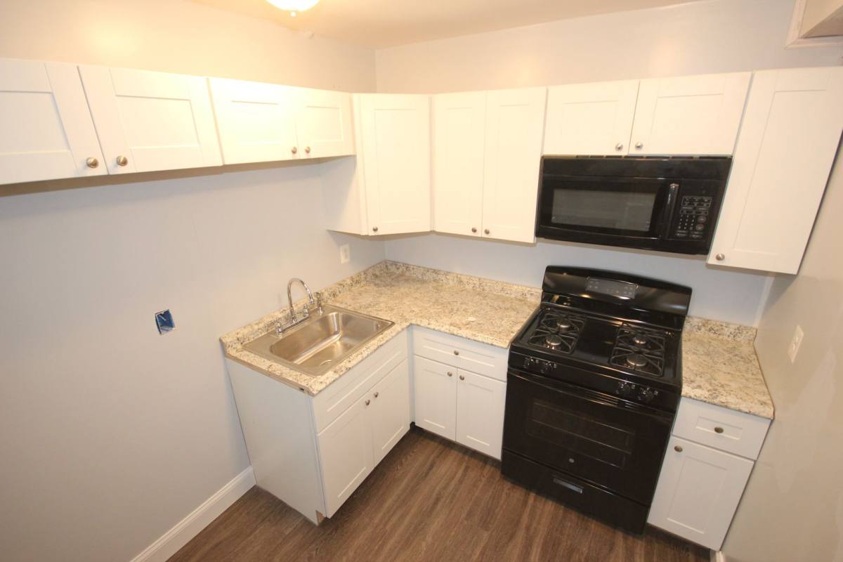 Apartment for rent at 114-118 S Parke St, Aberdeen, MD 21001