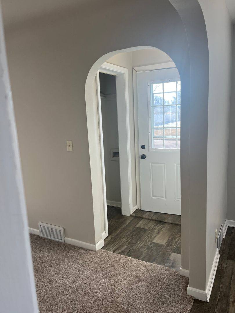 Apartment for rent at 1704 S 8th Ave, Sioux Falls, SD 57105