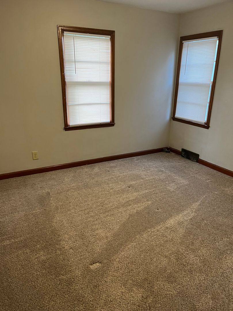 Apartment for rent at 1714 S 7th Ave, Sioux Falls, SD 57105