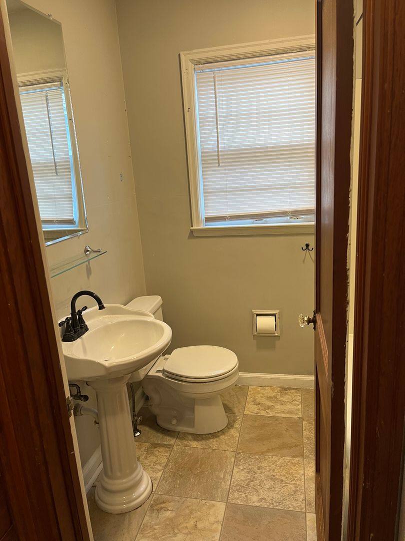 Apartment for rent at 1714 S 7th Ave, Sioux Falls, SD 57105