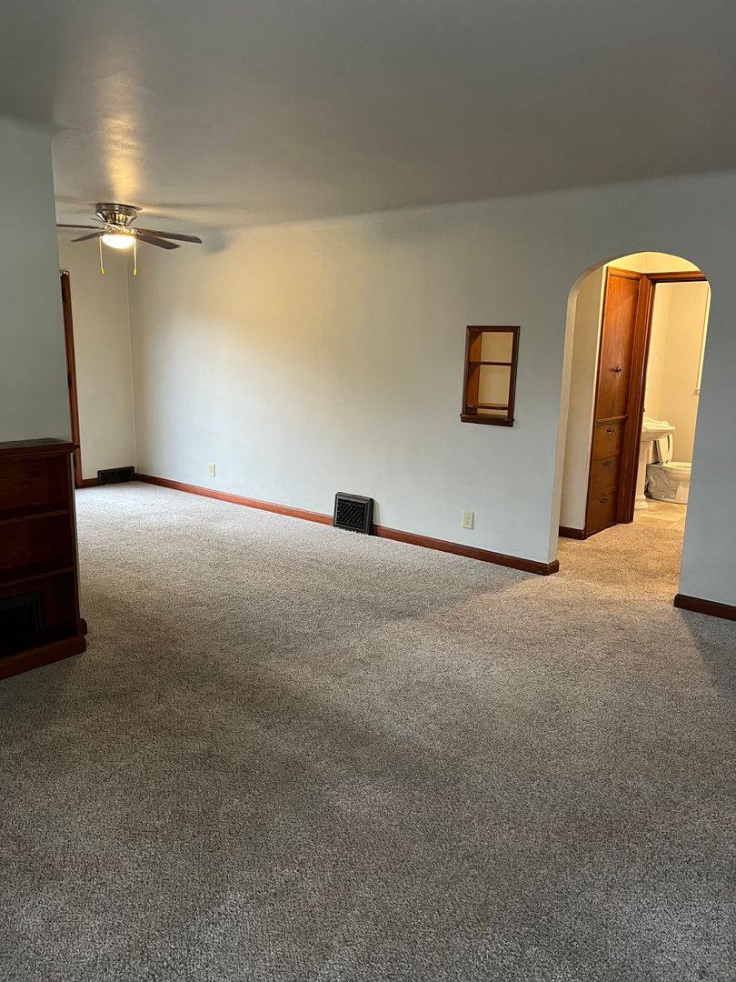 Apartment for rent at 1714 S 7th Ave, Sioux Falls, SD 57105