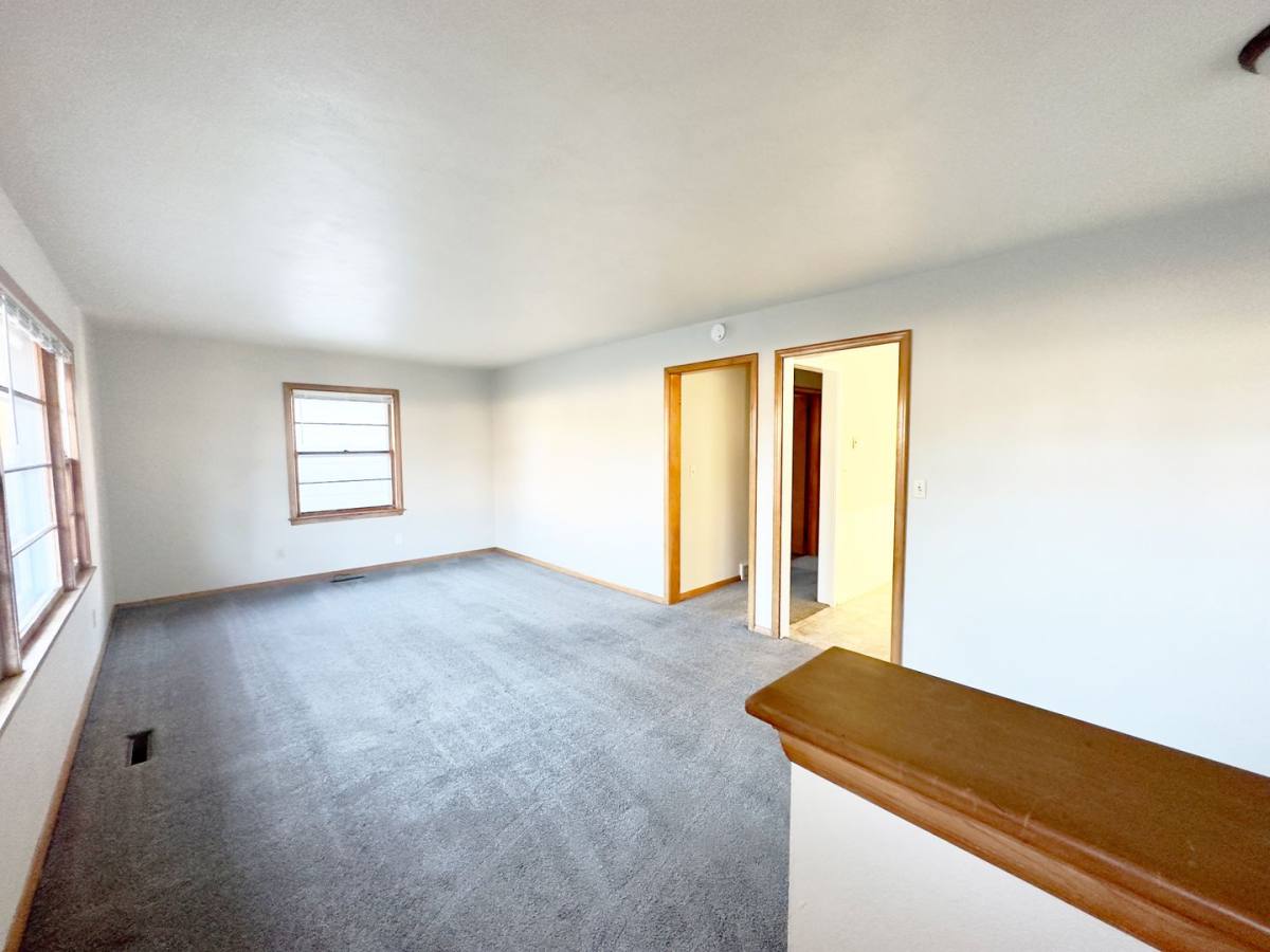 Apartment for rent at 1718 S 7th Ave, Sioux Falls, SD 57105